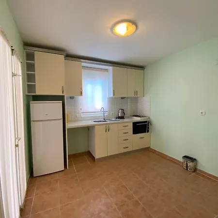 Pine Club Apart Gasthof