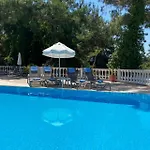 Casa de hóspedes Pine Club Apart