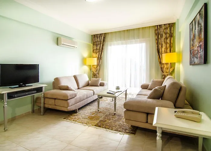 Pine Club Apart Kusadası