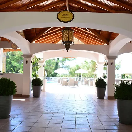 Pine Club Apart Kusadası