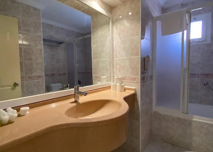 Pine Club Apart 4* Kusadası