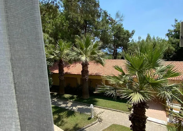 Casa de hóspedes Pine Club Apart Kusadası