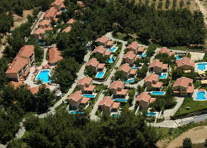 Pine Club Apart Kusadası