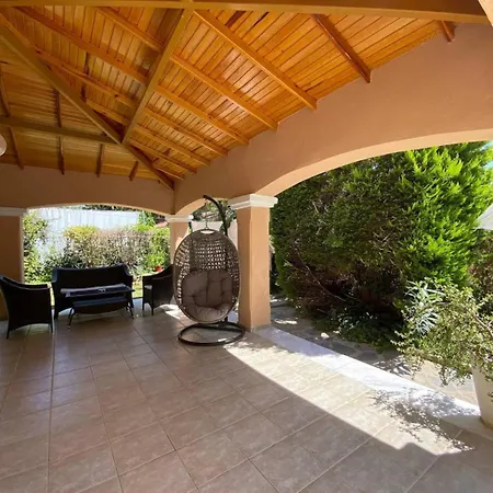 Pine Club Apart Konukevi