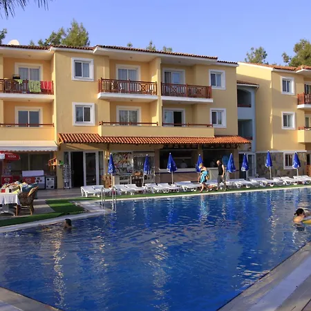 Pine Club Apart Konukevi 4*