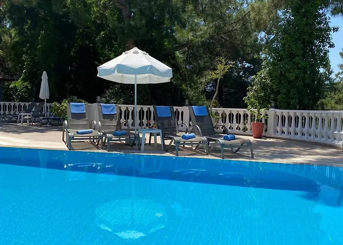 Pensión Pine Club Apart